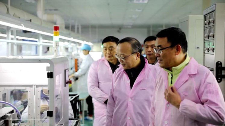 省委統戰部副部長、省政府僑辦主任丁學新一行蒞臨公司調研